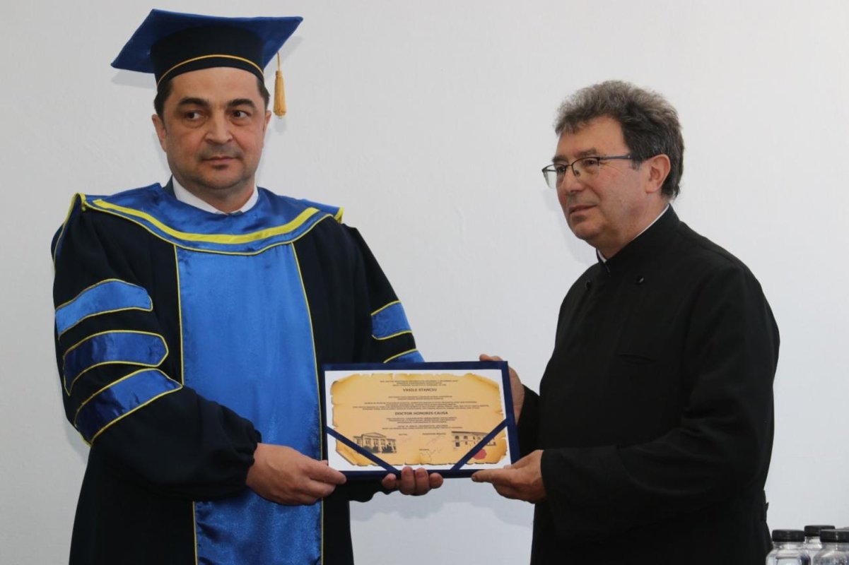 Simpozionul Internațional de Știință, Teologie și Artă (ISSTA) la Alba Iulia 253922