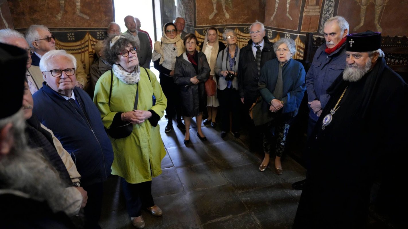 Academicieni francezi în vizită la  Mănăstirea „Brâncoveanu” din Sâmbăta de Sus 253971