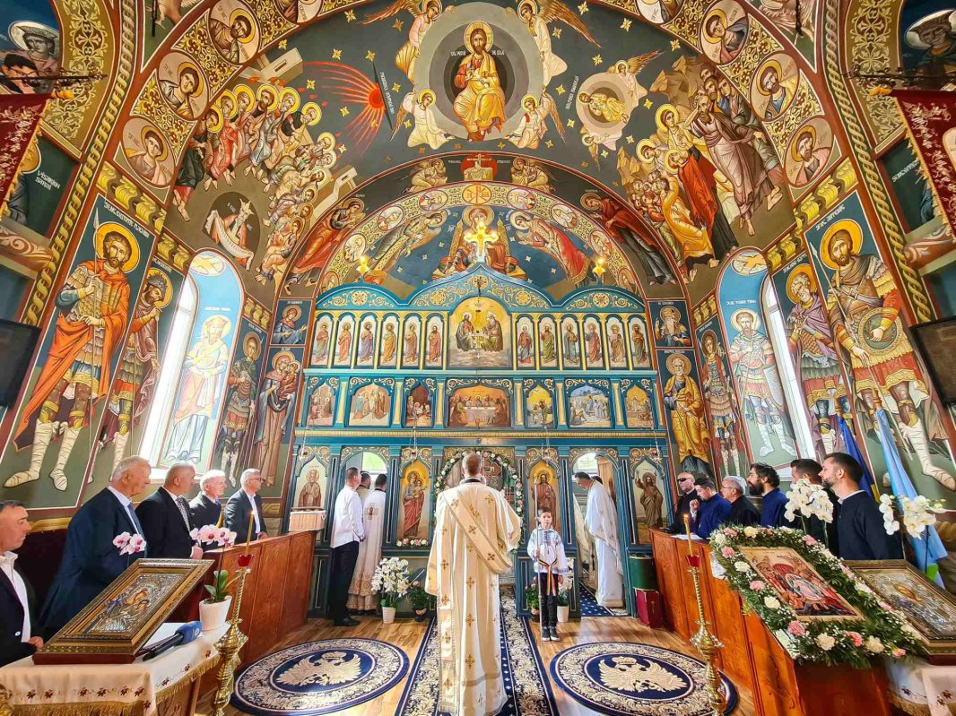 Binecuvântarea lucrărilor de la  Biserica „Sfânta Treime” din Bobâlna 254242