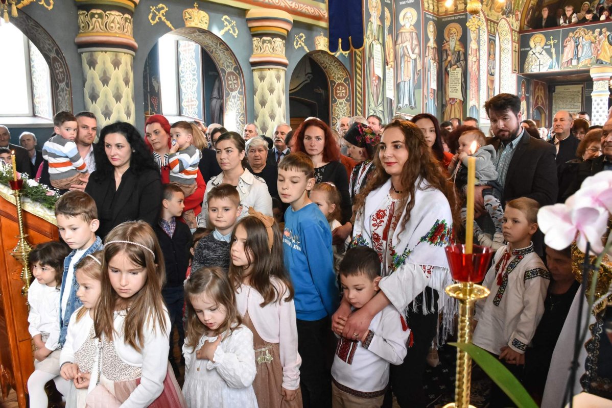 Binecuvântarea lucrărilor de la  Biserica „Sfânta Treime” din Bobâlna 254246