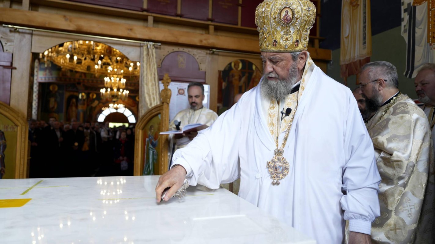 Biserica nouă din Sânpetru, județul Brașov, a fost târnosită 254251