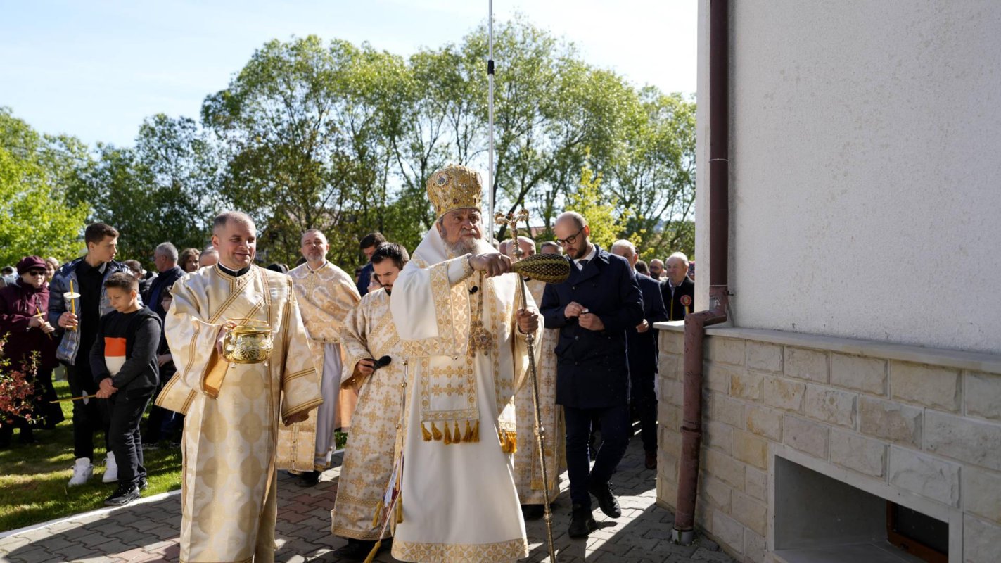 Biserica nouă din Sânpetru, județul Brașov, a fost târnosită 254252