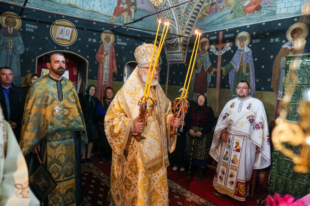 Popas de rugăciune într-o parohie din Argeș  254310