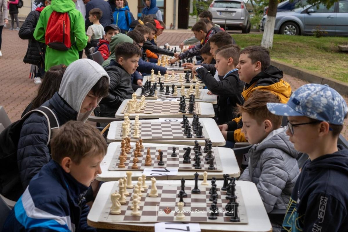 „Cupa Melchisedec - șah în școală” a avut loc la Roman 254346