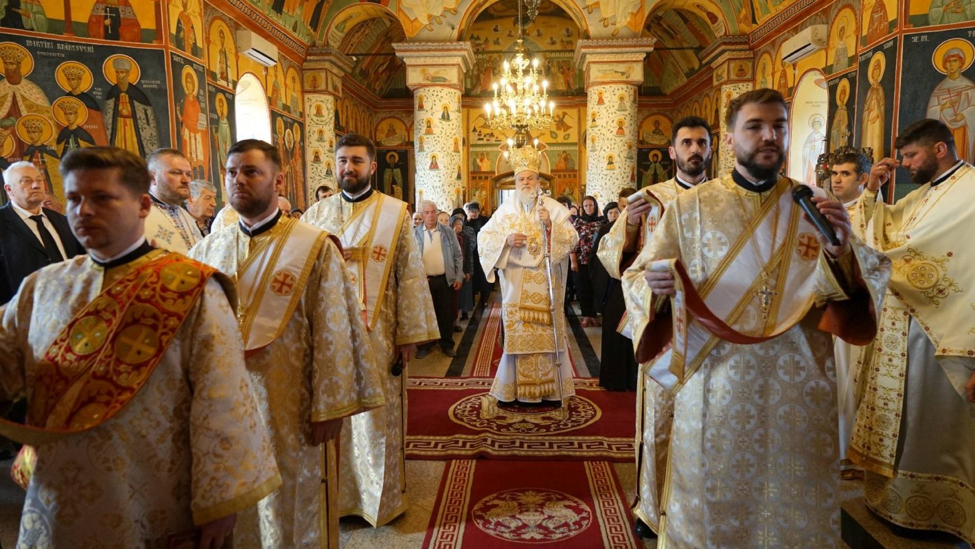 Popas de rugăciune  la o parohie din Ialomița 254351