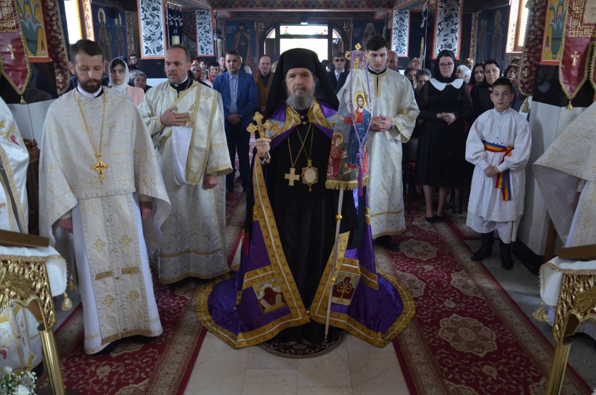 Slujire arhierească în Beiuș 254340