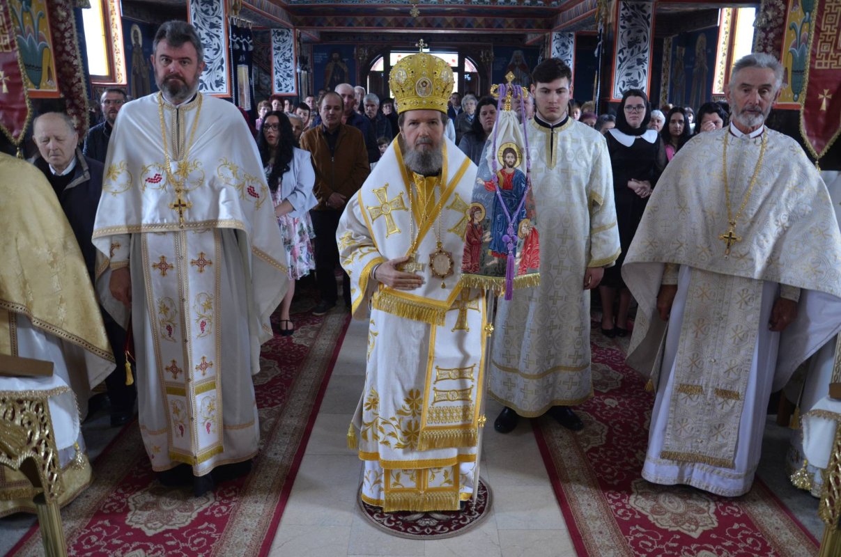 Slujire arhierească în Beiuș 254341