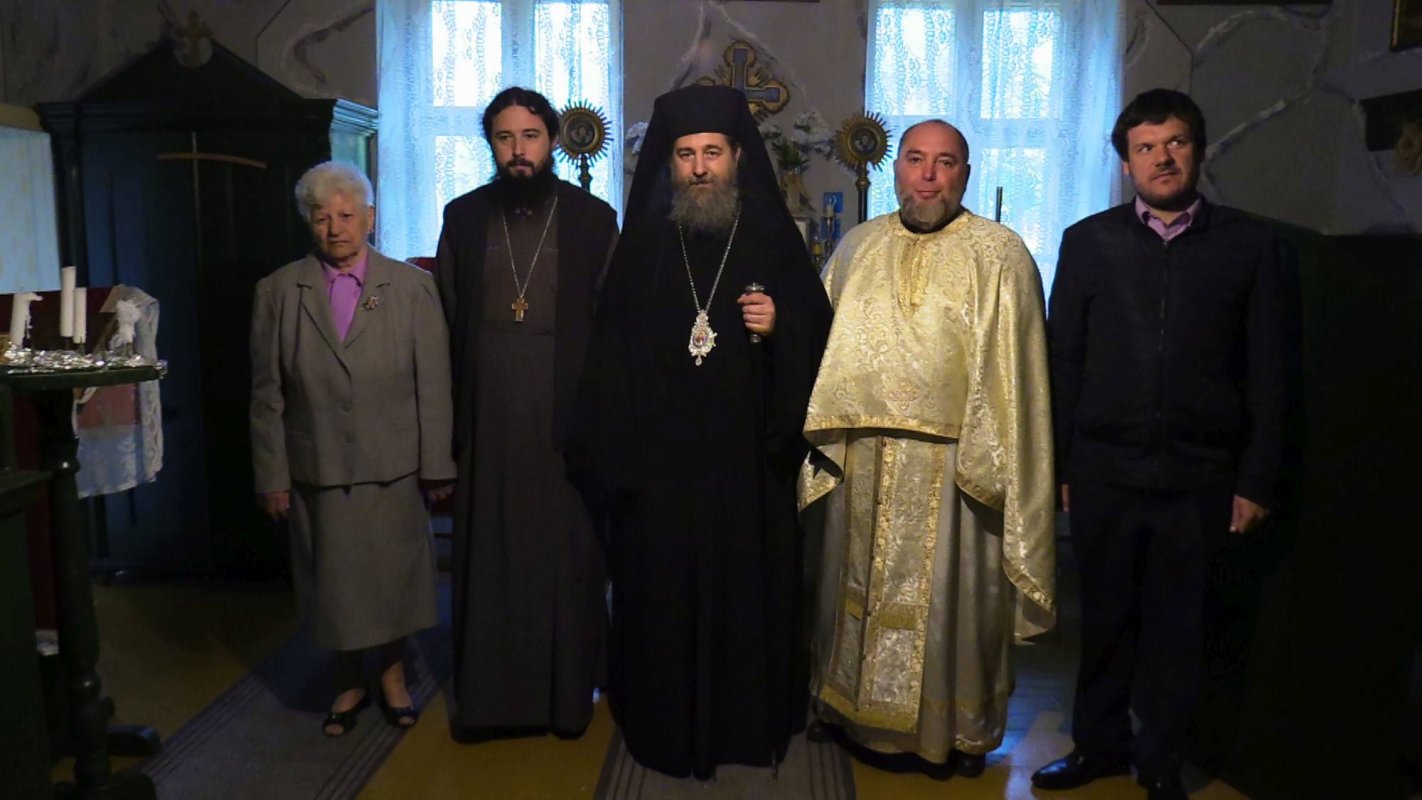 Slujire arhierească la Capela Românească din Ciorvaş, Ungaria 254372