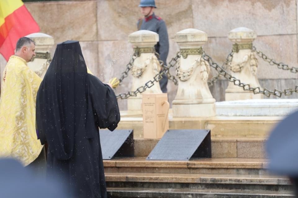 Ceremonie militară şi religioasă în cinstea Ostaşului Necunoscut, în Capitală 254522