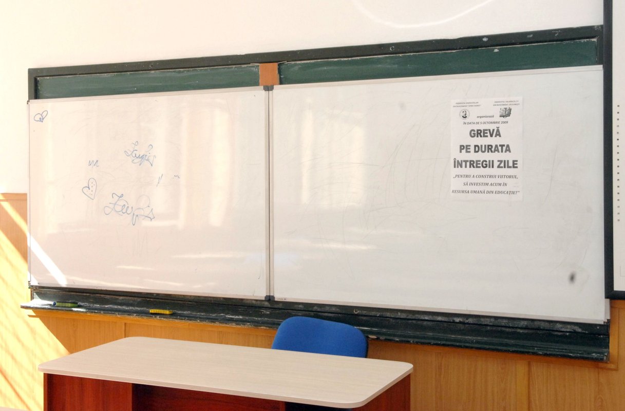 Sindicaliştii din învăţământ, decişi să intre de luni în grevă generală  254592