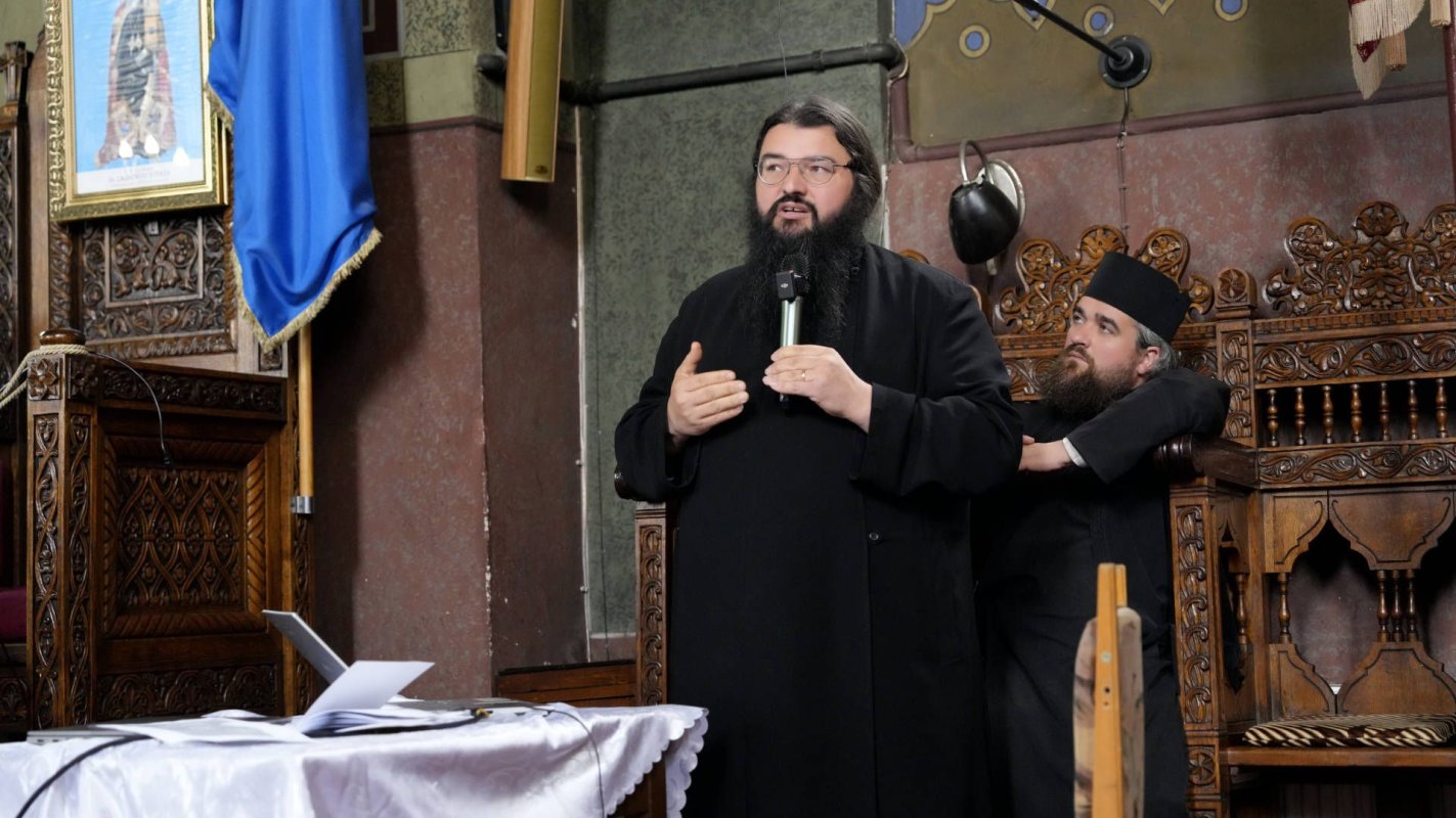 Conferință preoțească la Brașov 254737