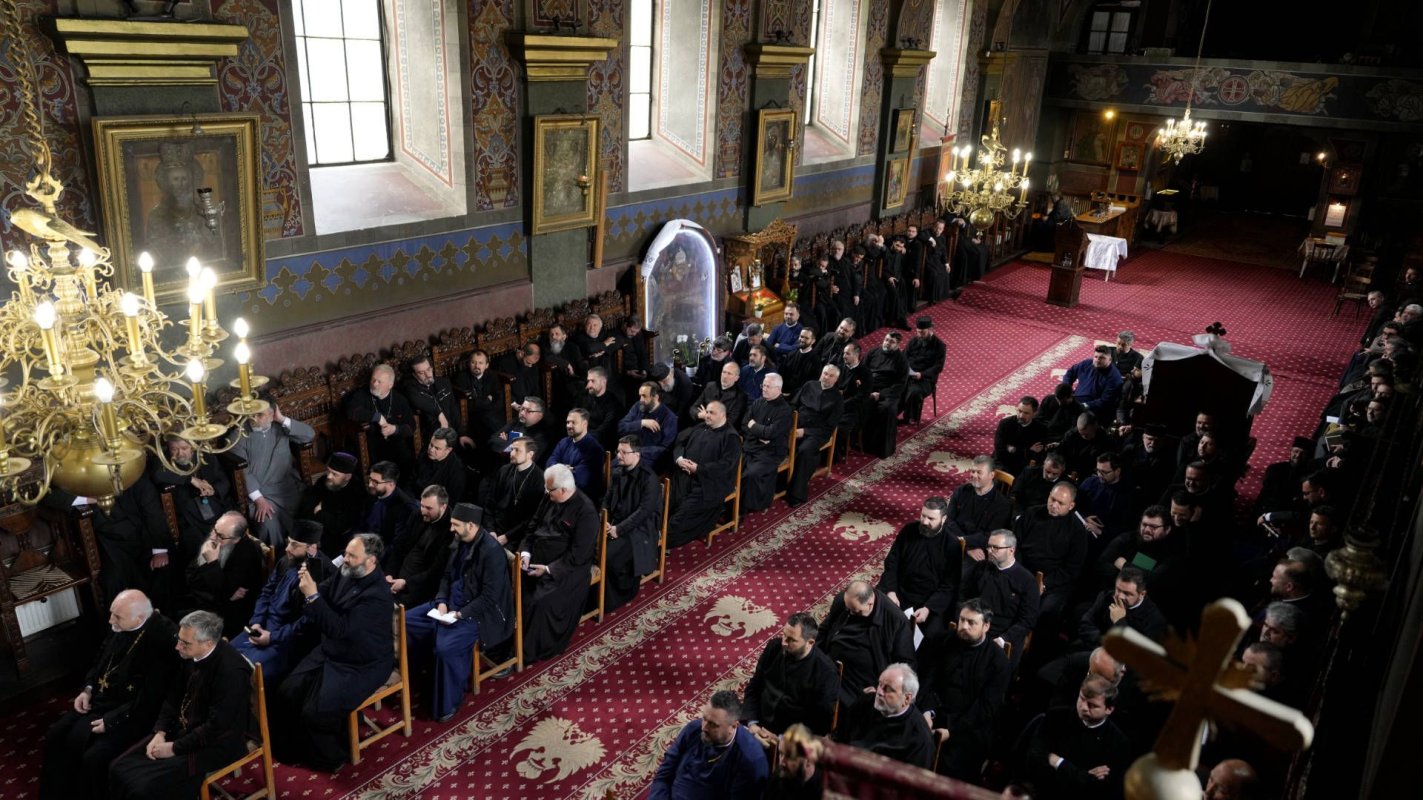 Conferință preoțească la Brașov 254738