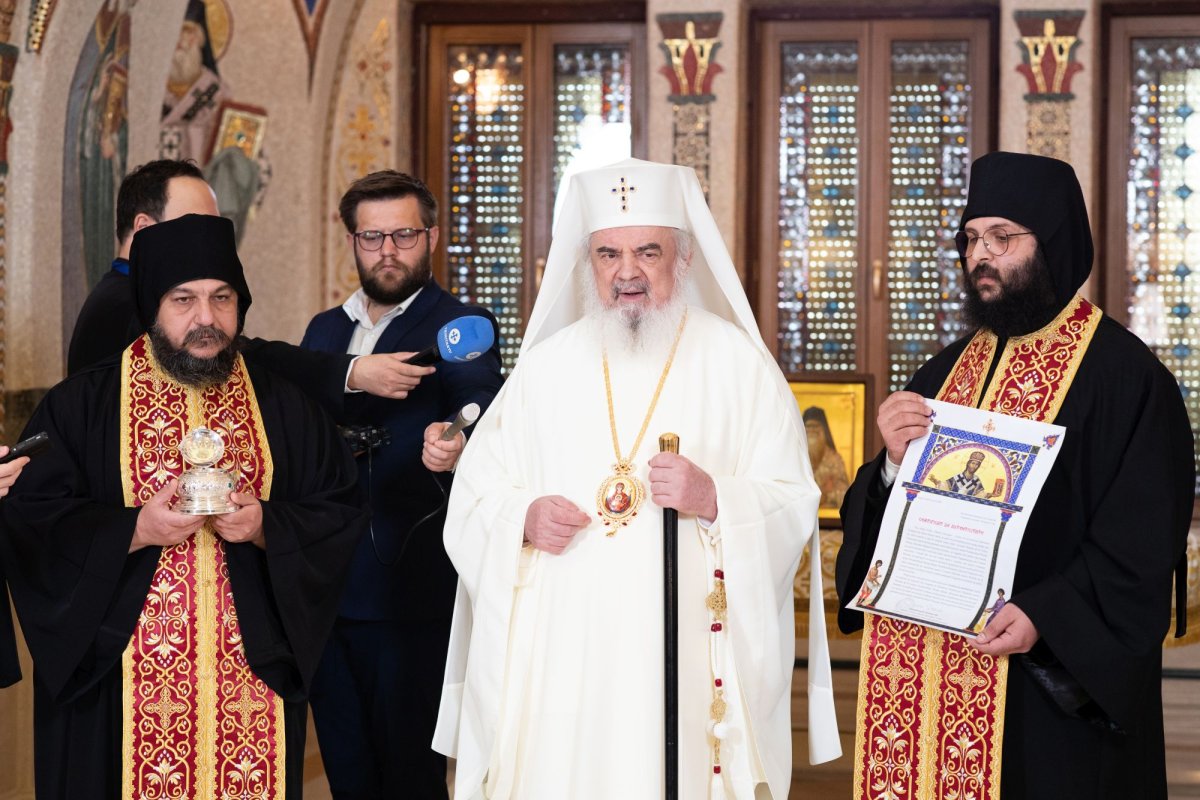 Monahi de la Chilia Cuviosului Dionisie Ignat la Patriarhul României 254714