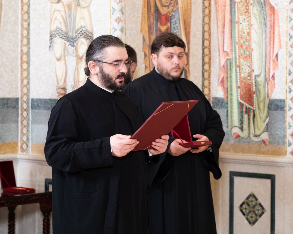 Monahi de la Chilia Cuviosului Dionisie Ignat la Patriarhul României 254723