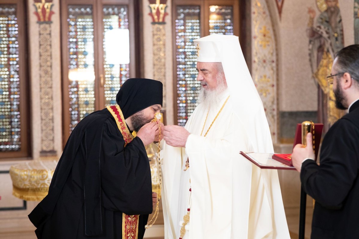 Monahi de la Chilia Cuviosului Dionisie Ignat la Patriarhul României 254729