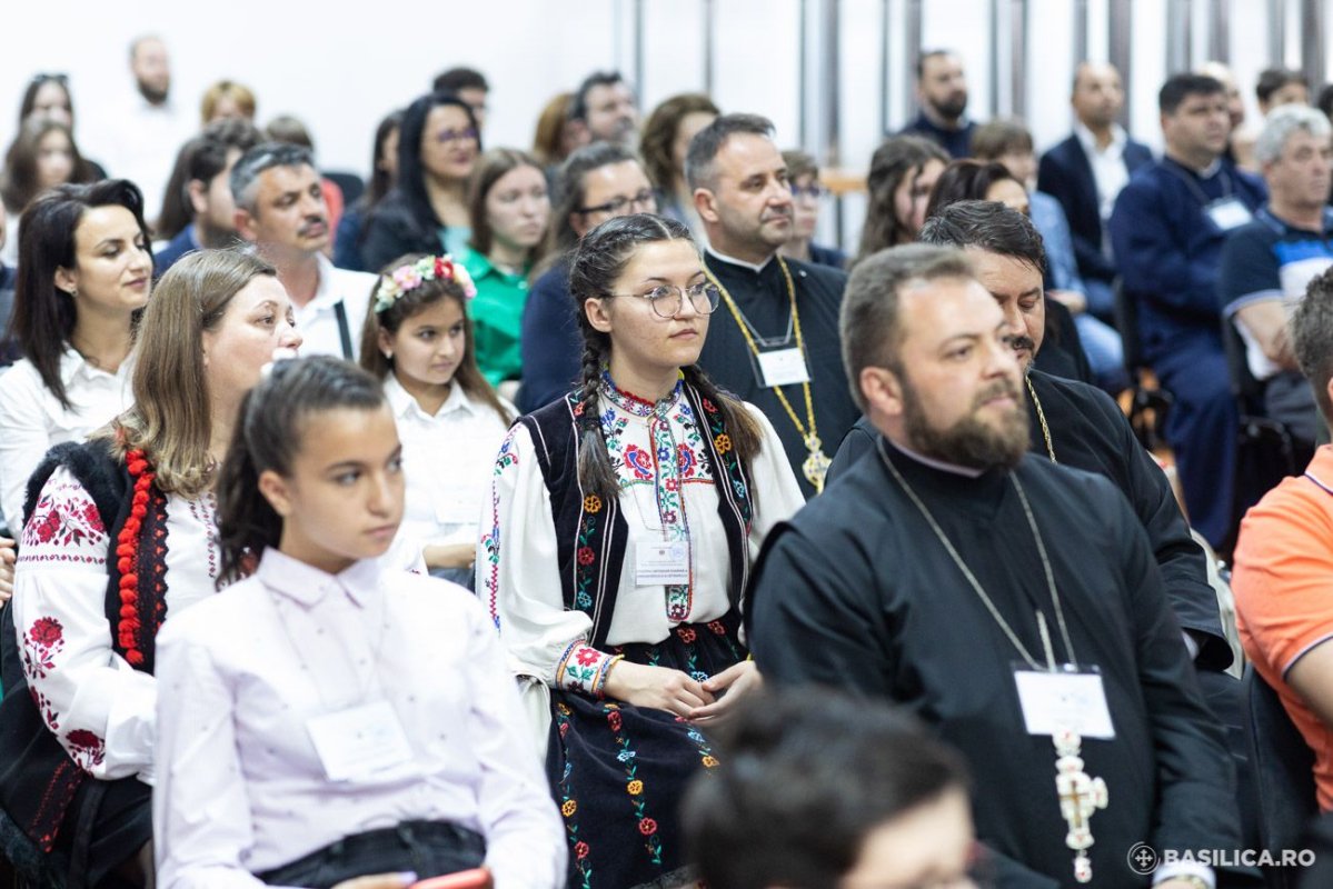 Vizionarea filmului cu proiectele câștigătoare ale Concursului național catehetic 254808