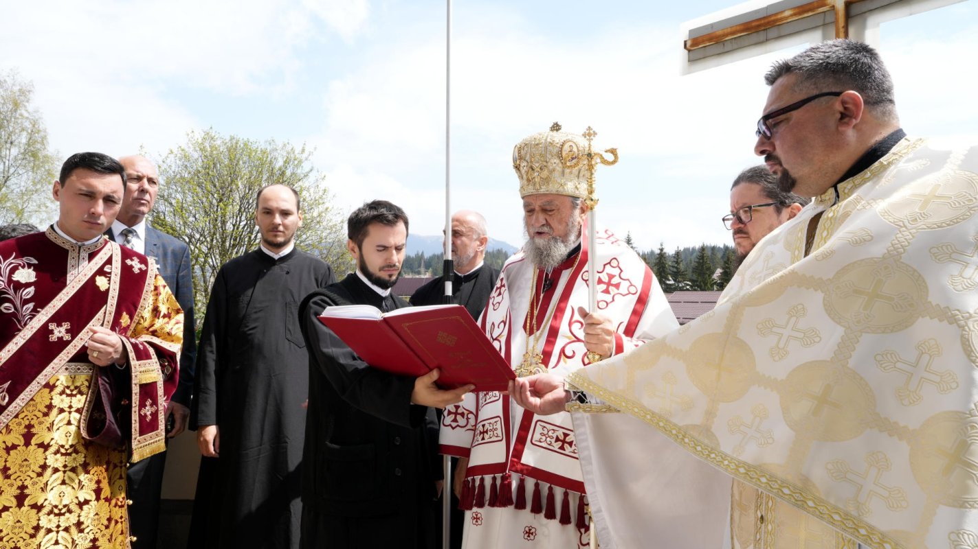 Liturghie arhierească în orașul Predeal 255001
