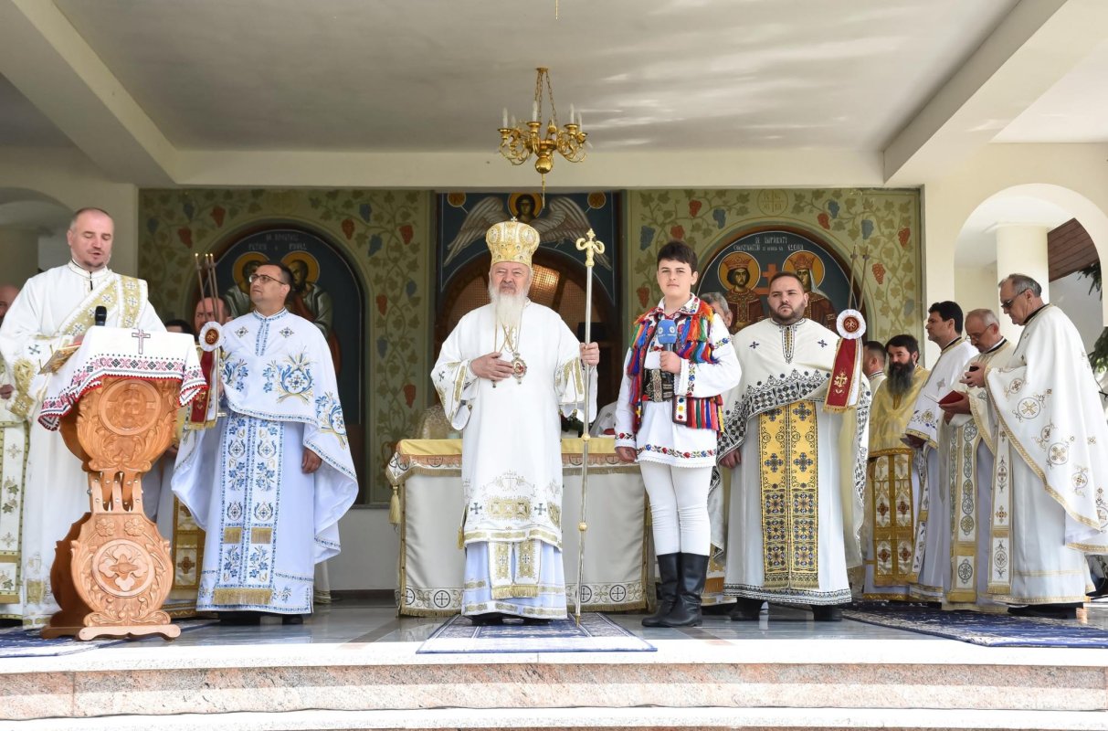 Mii de pelerini la hramul istoric al Mănăstirii Dobric, Bistriţa‑Năsăud 255079