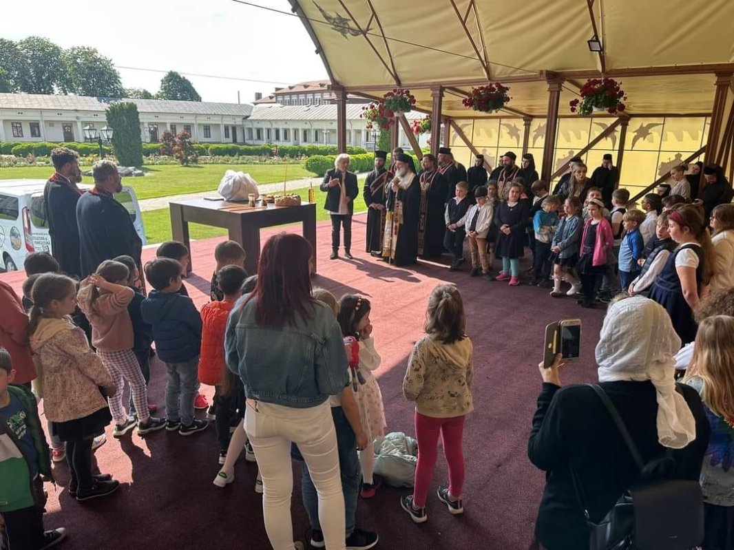 Osuar pentru mărturisitorii din temnițele comuniste la Târgu Ocna 255216