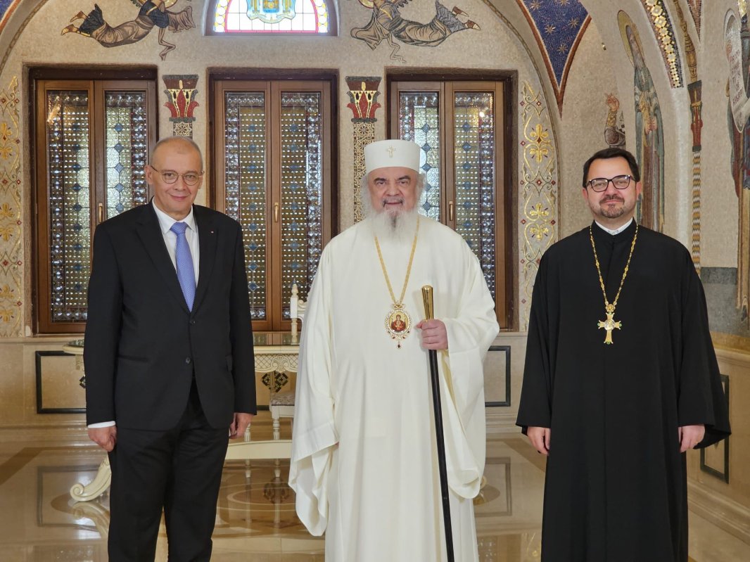 Patriarhul României l-a primit pe ambasadorul țării noastre în Cipru 255239