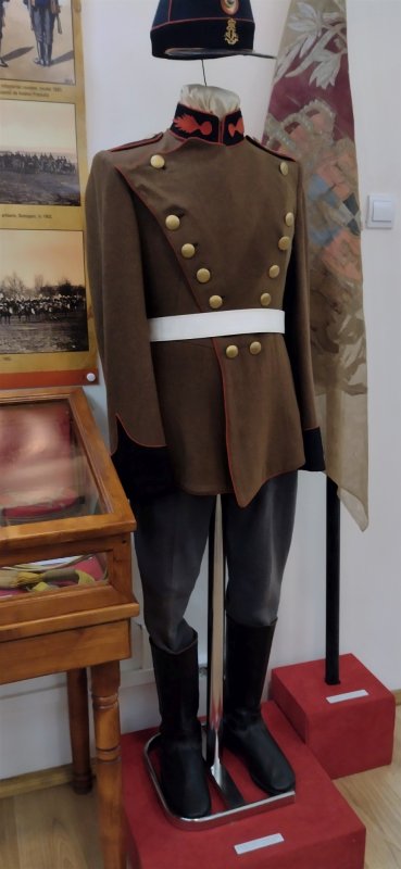 Pe urmele eroilor români la Muzeul Militar din Iaşi 255278