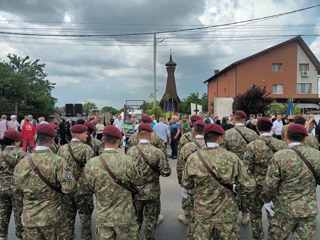 O ceremonie emoționantă de Înălțarea Domnului 255684