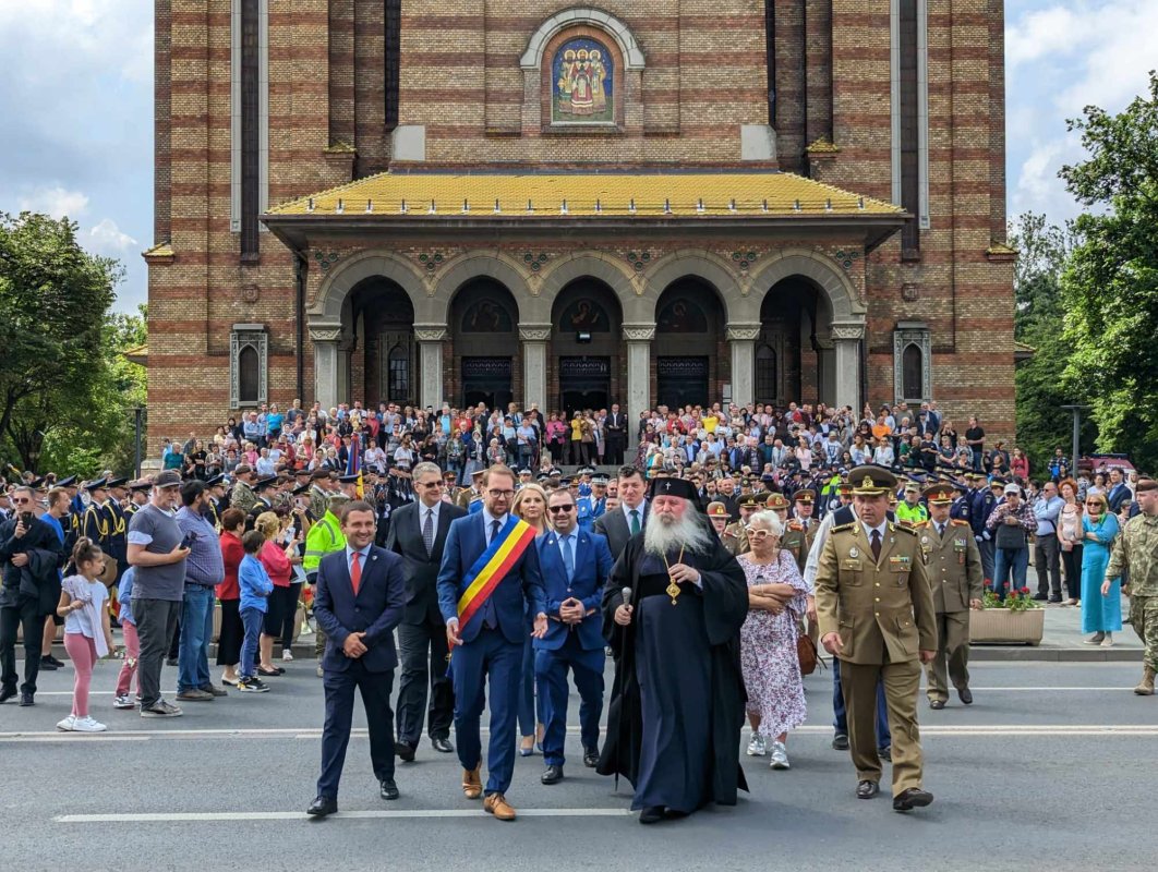 Praznicul Înălțării Domnului și Ziua Eroilor la Timișoara 255738