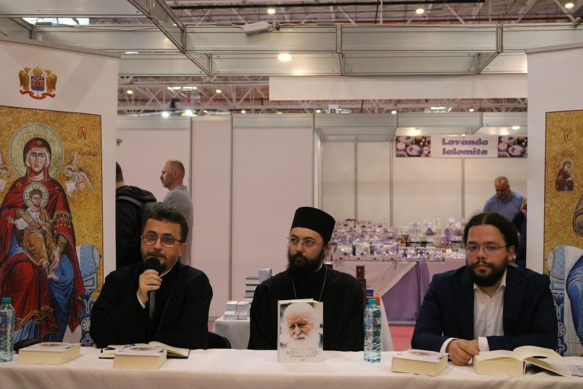 Editura „Cuvântul Vieții” a lansat două cărţi la Bookfest 255840