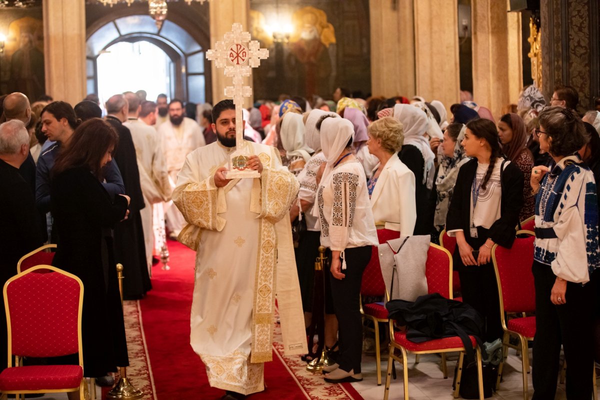 Rugăciune şi recunoştinţă pe Dealul Patriarhiei 256042