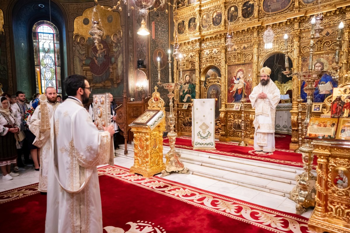 Rugăciune şi recunoştinţă pe Dealul Patriarhiei 256095