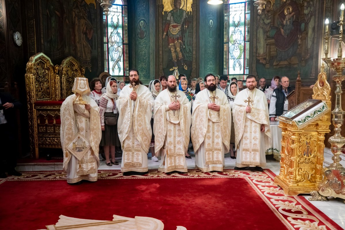 Rugăciune şi recunoştinţă pe Dealul Patriarhiei 256115