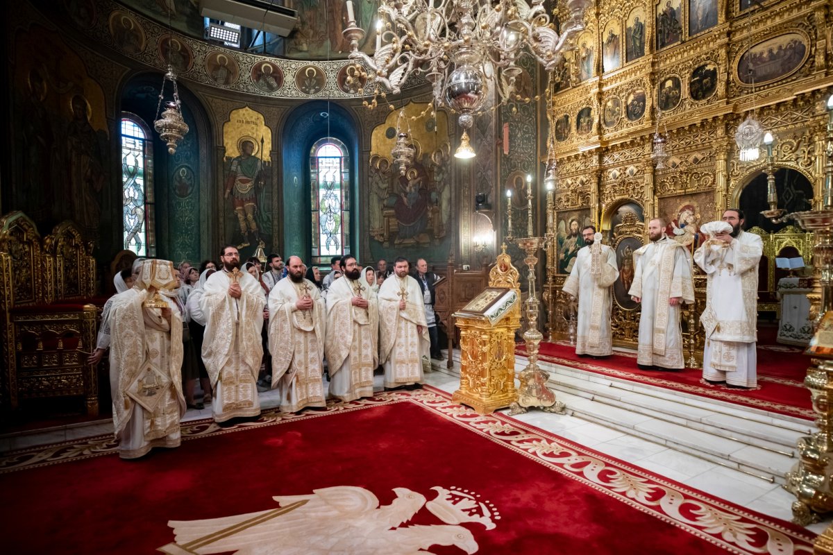 Rugăciune şi recunoştinţă pe Dealul Patriarhiei 256116