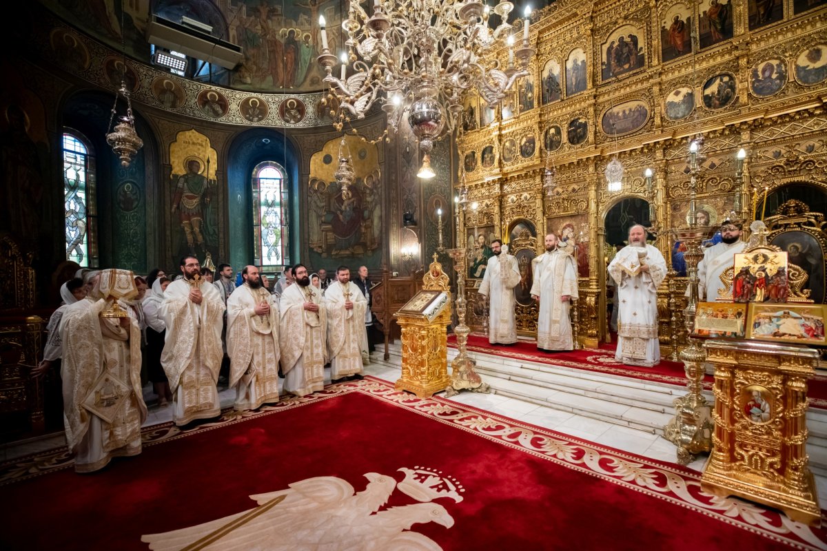 Rugăciune şi recunoştinţă pe Dealul Patriarhiei 256117