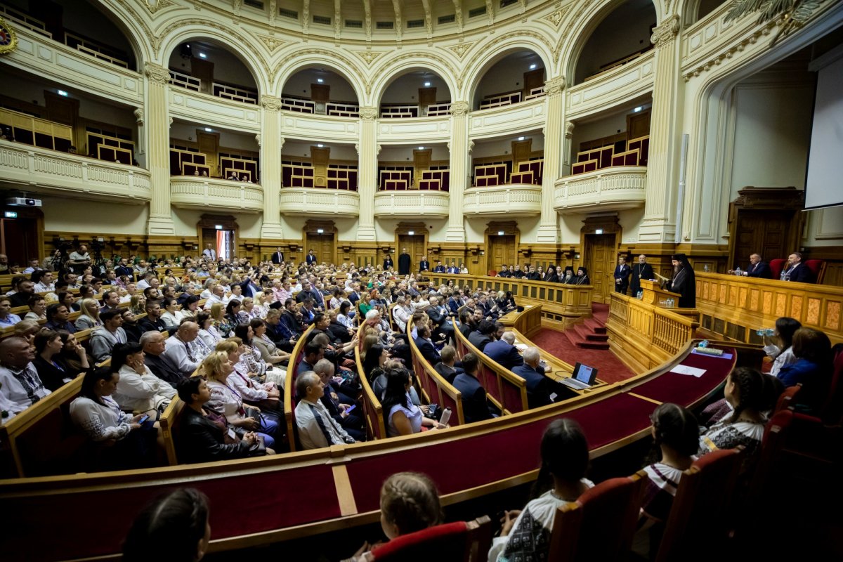 Rugăciune şi recunoştinţă pe Dealul Patriarhiei 256139