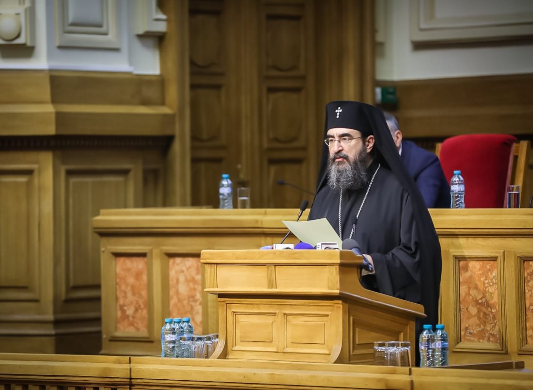 Ziua Românilor de Pretutindeni - Festivalul „AICI - ACOLO” 255839