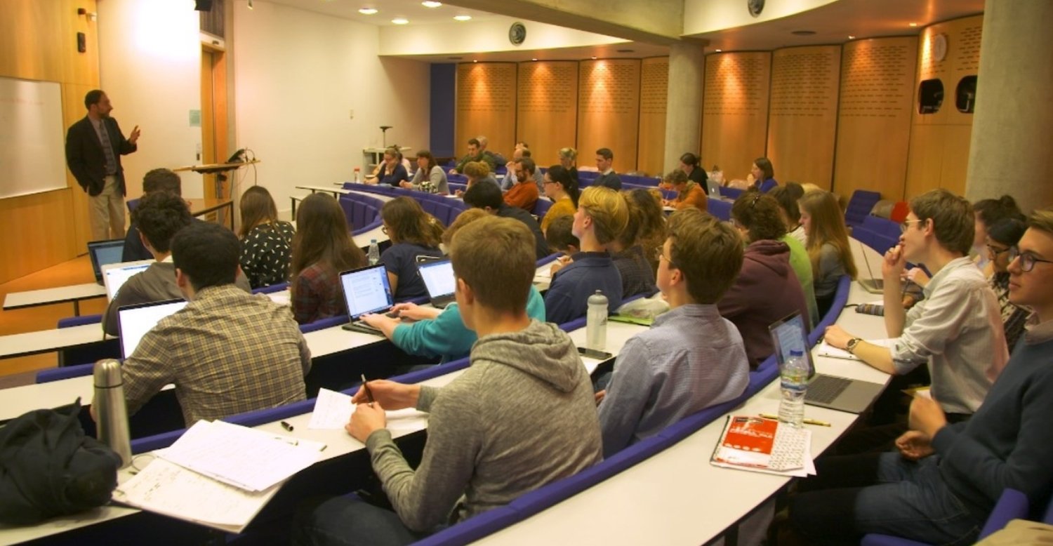 Noi reguli pentru vizele studenților străini din Marea Britanie 256226