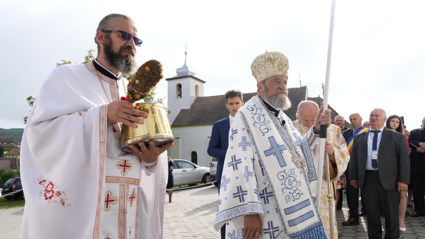 Sfințire de biserică la Daia, județul Sibiu 256381