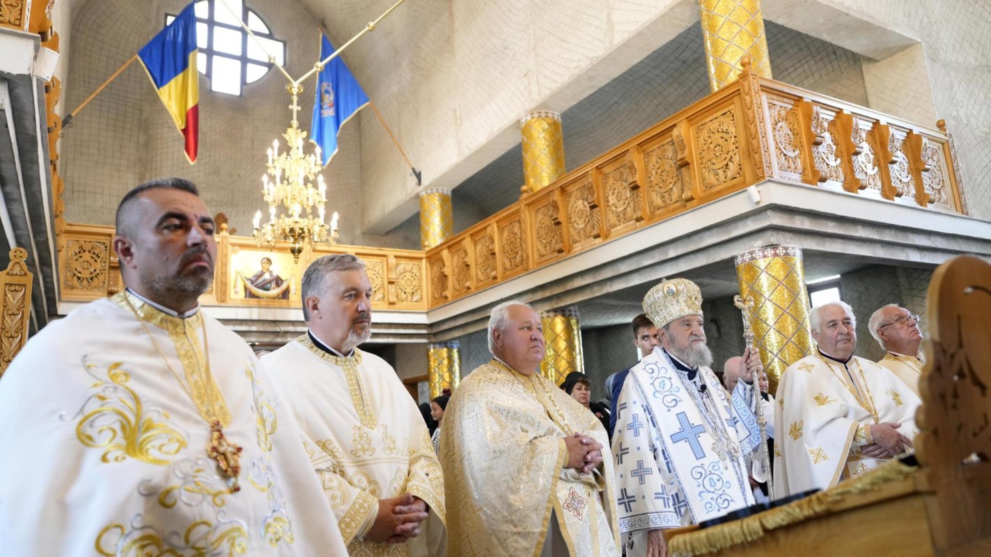 Sfințire de biserică la Daia, județul Sibiu 256386