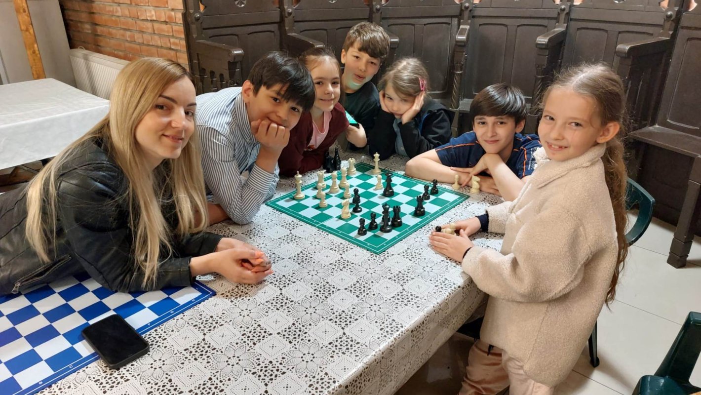 Dezvoltarea armonioasă a copiilor, o constantă la Parohia Iancu Vechi-Mătăsari 256580