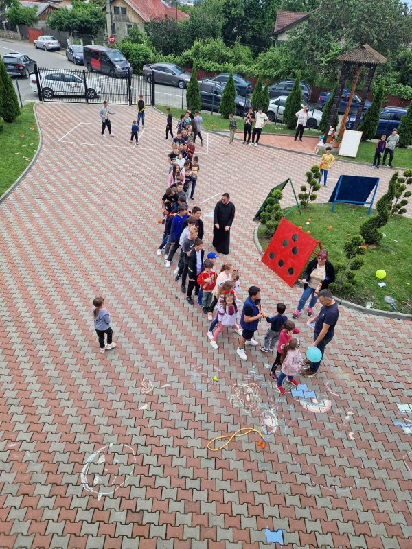 Ziua Internațională a Copilului sărbătorită în Protoieria Vălenii de Munte 256662