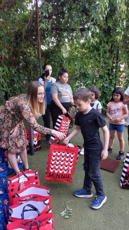 Bucurii și daruri pentru copiii de la Centrul de zi „Sfânta Treime” 256841