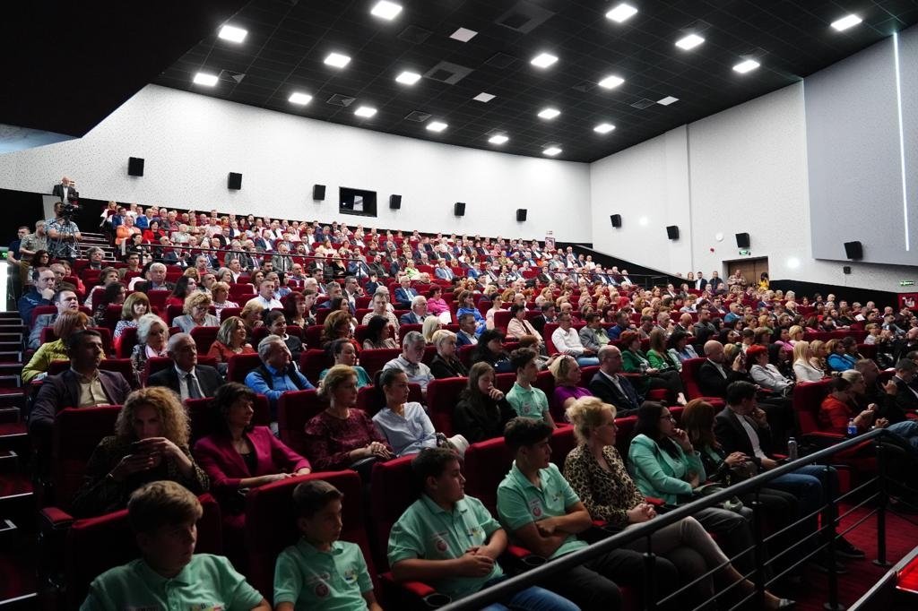 Chiriarhul Târgoviștei a participat la Gala de excelență a județului Dâmbovița 256816