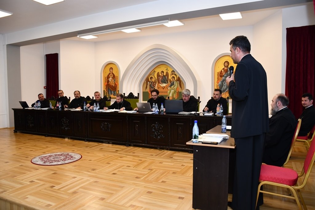 Întrunire la Caransebeș, în cadrul programului „Slujire și iconomie” 256774