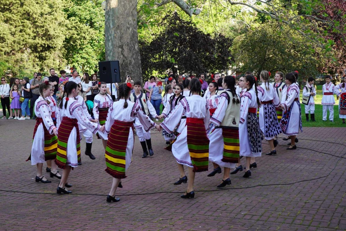 Manifestări cultural‑artistice de Ziua Internațională a Copilului la Galaţi  256784