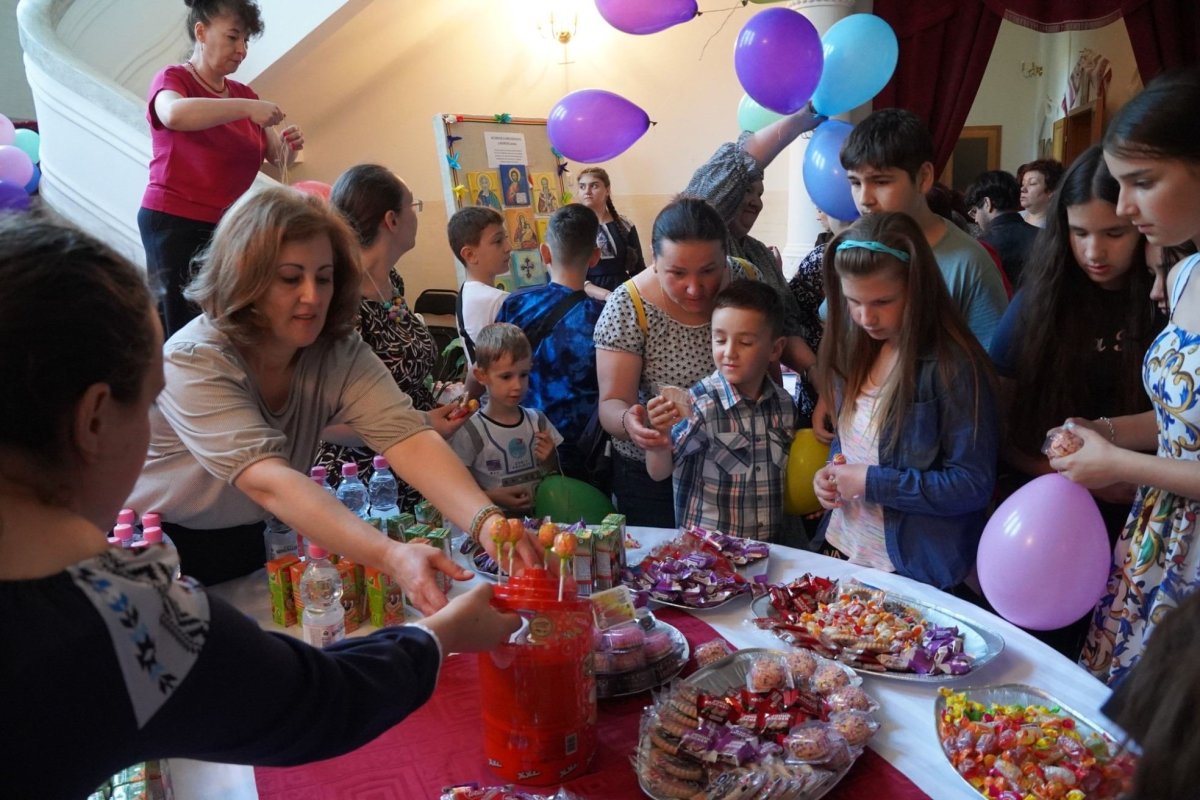 Manifestări cultural‑artistice de Ziua Internațională a Copilului la Galaţi  256805