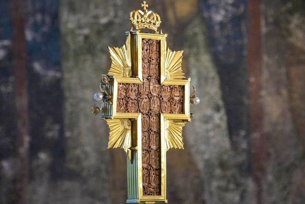 Adevărul și minciuna 298196