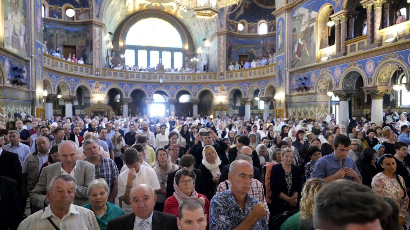 Sobor de arhierei la hramul Catedralei Mitropolitane din Sibiu 257392