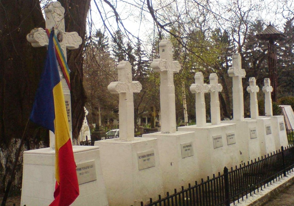 „Vegheați să nu mi se piardă cântecele. Ele trebuie să trăiască, căci eu, iată, mă sting” 256998