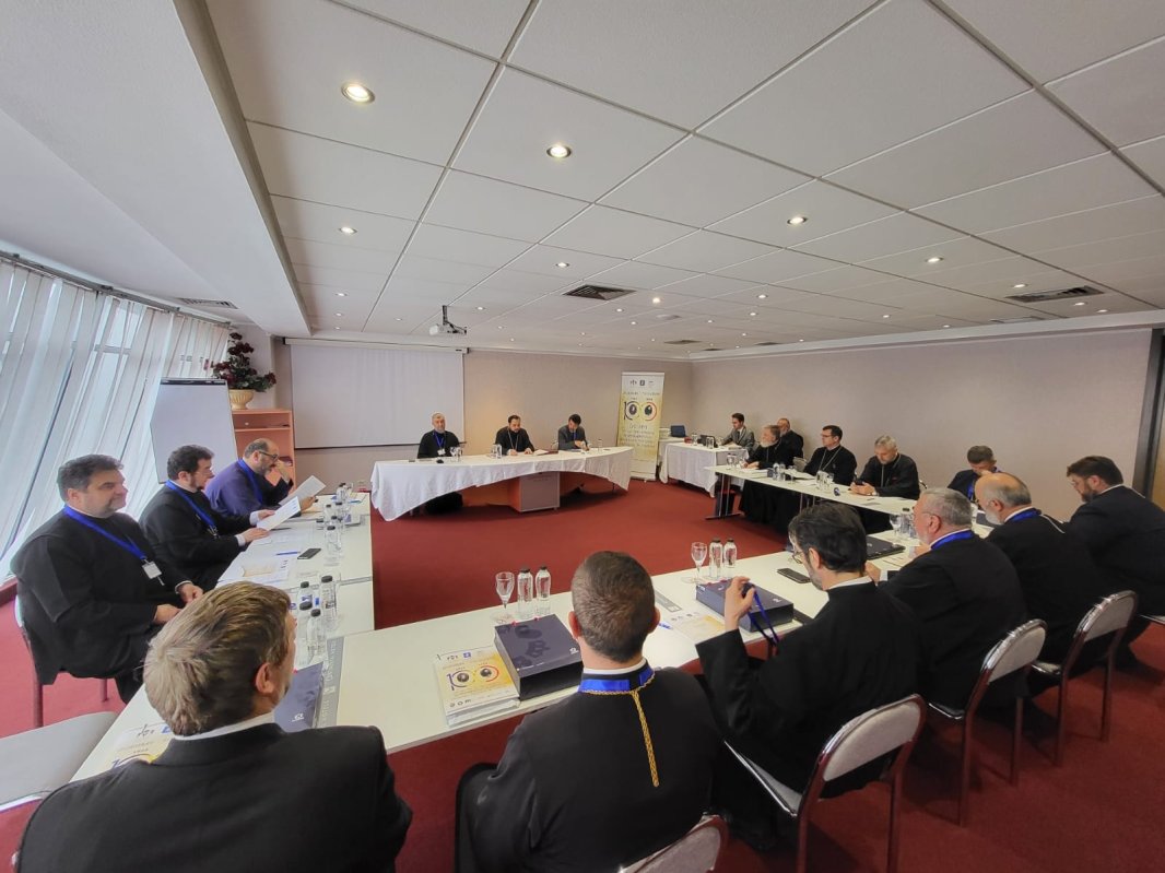 Întrunirea decanilor facultăților de teologie ortodoxă la Oradea  257750