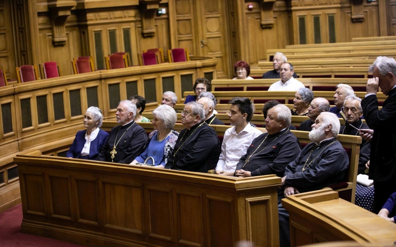 Patriarhul României s-a întâlnit cu foștii colegi teologi de la Sibiu 257593